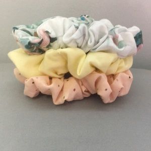 Pink and yellow scrunchie pack
